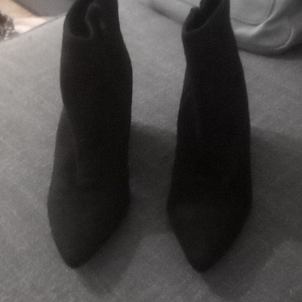 Size black booty shoes suede zipper block heel size 7